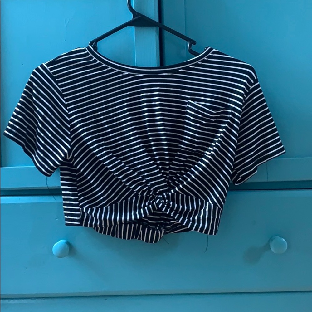 ROMWE cropped front tie striped top